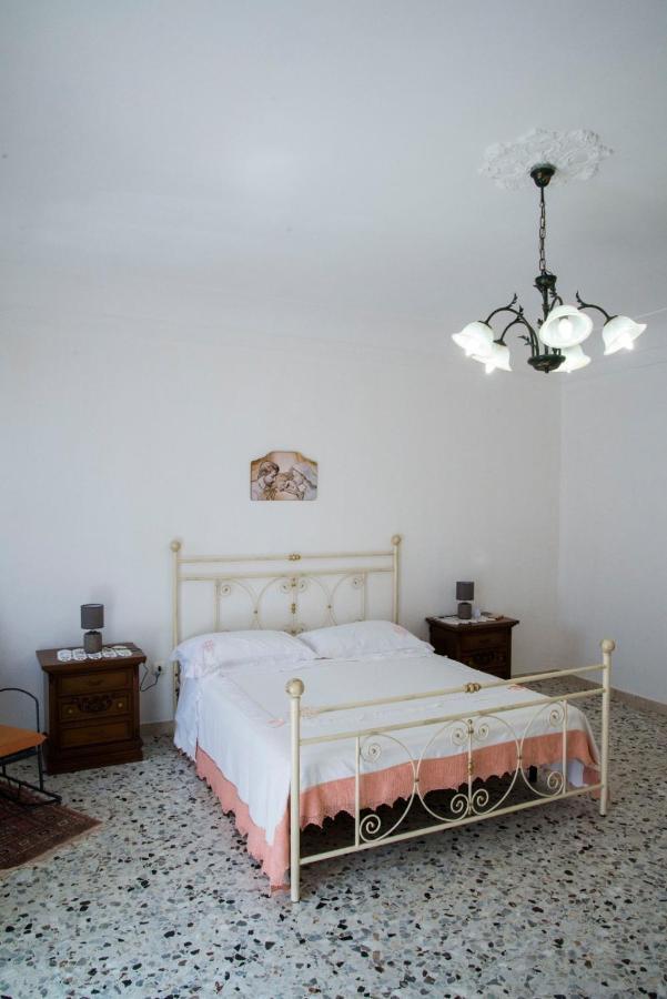 La Casetta Di Anna Palazzolo Acreide Exterior foto